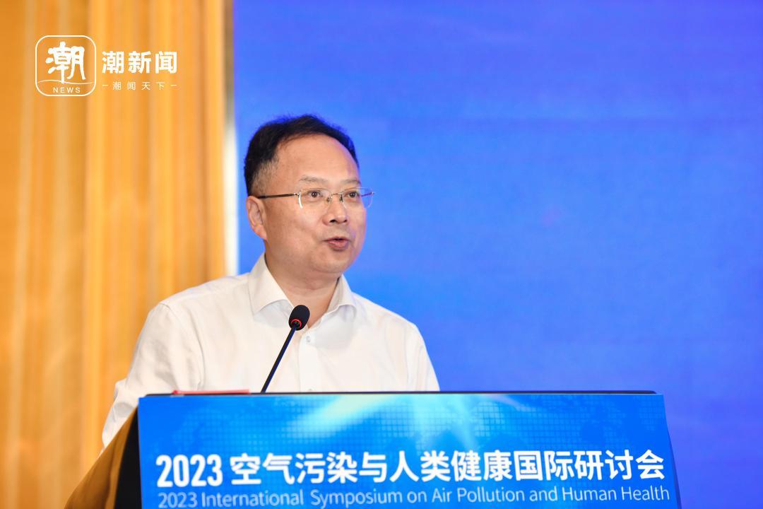 2陈校长致辞.jpg 2陈校长致辞.jpg